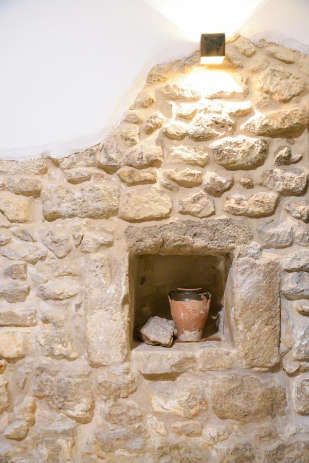 Milestone Inn Лече Екстериор снимка